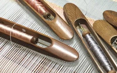めぐる糸をたどり、織物の世界へ